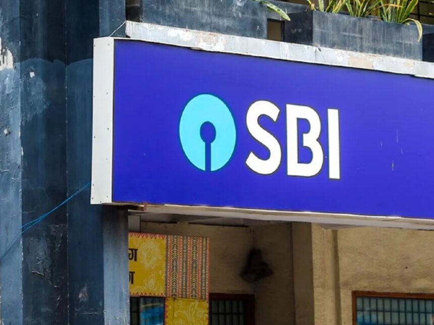 SBI: 1 अक्टूबर 2026 से पांचवीं बार पैसा निकालना पड़ेगा भारी, लागू होने जा रहा है ये नियम