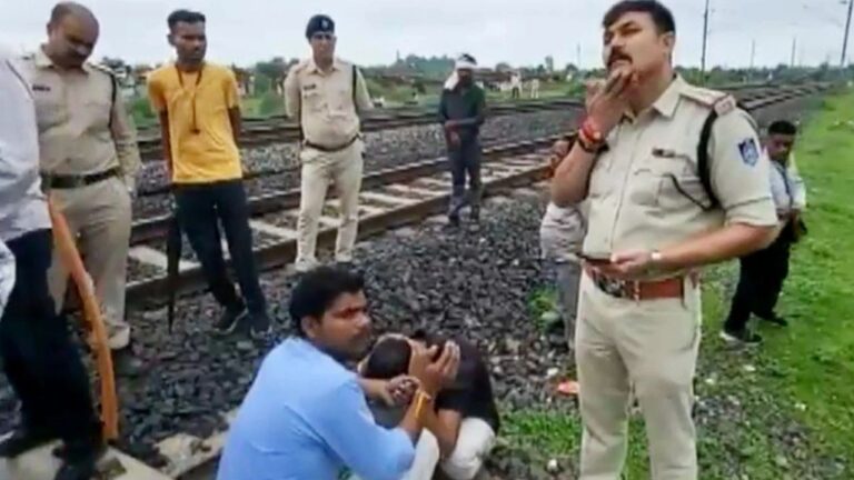 रक्षाबंधन पर दमोह में दर्दनाक घटना, बेटे के बाद माता-पिता की भी ट्रेन से कटकर मौत