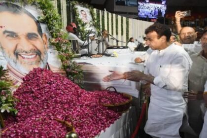 सज्जन कुमार की शोक सभा के बीच बीजेपी में नाराजगी, तीन सांसदों के घर जाने पर उठे सवाल