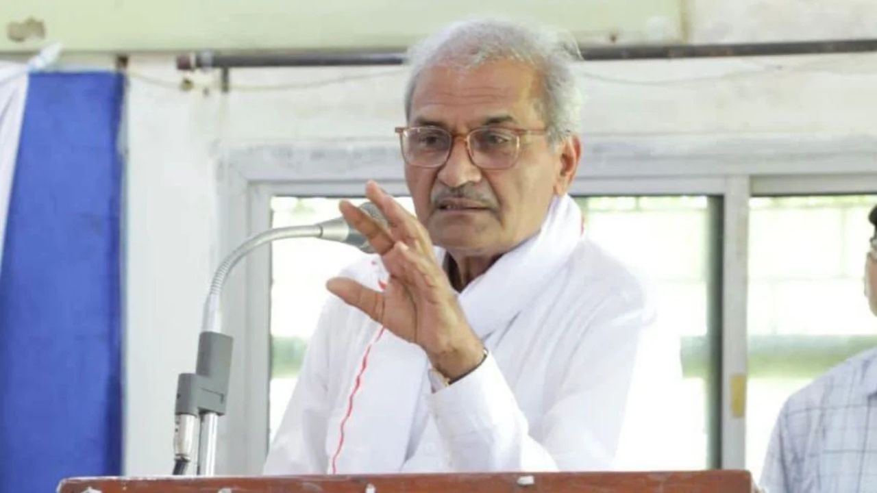 ‘शुद्ध पेट्रोल तुम्हारे बाप के यहां से आएगा?’ BJP सांसद जनार्दन मिश्रा के बयान से छिड़ी नई बहस