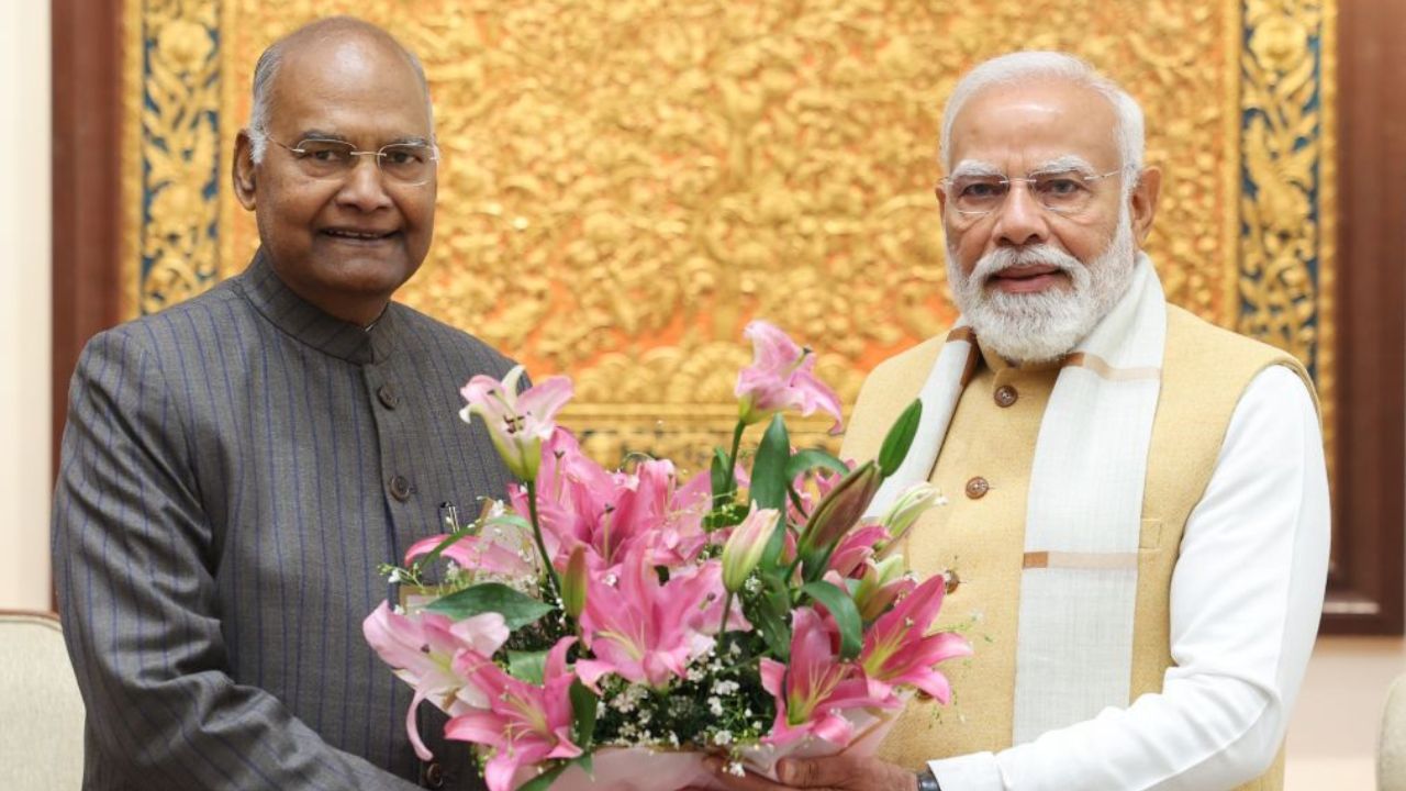 PM मोदी ने जारी की रामनाथ कोविंद की आत्मकथा, बोले- युवा उनके संघर्ष और सेवाभाव से बहुत कुछ सीख सकते हैं
