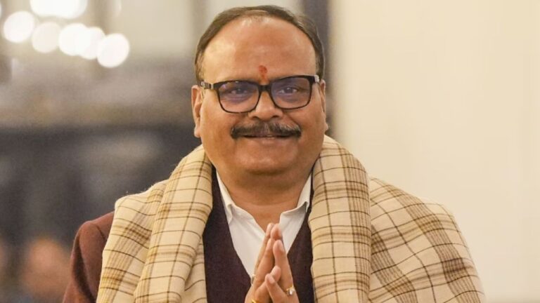 यूपी में H1N1 को लेकर अलर्ट, ब्रजेश पाठक ने अधिकारियों को दिए सख्त निर्देश