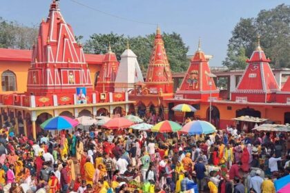 Bihar News: सावन के दूसरे सोमवार को समस्तीपुर में उमड़ा आस्था का सैलाब, 40 किमी पैदल चलकर पहुंचे कांवड़िये
