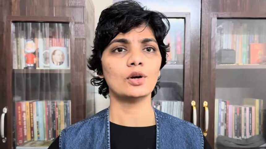 नेहा सिंह राठौर के खिलाफ छत्तीसगढ़ में एक और FIR, बोलीं- ‘सवाल करो तो FIR कर दो’