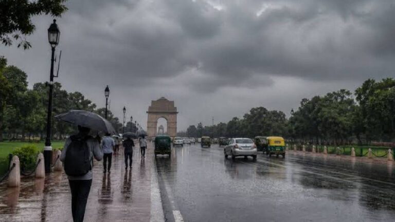 आज का मौसम (9 अगस्त 2026): बादलों की मेहरबानी और हल्की बौछारें; राहत भरी रहेगी बारिश की सुगबुगाहट!