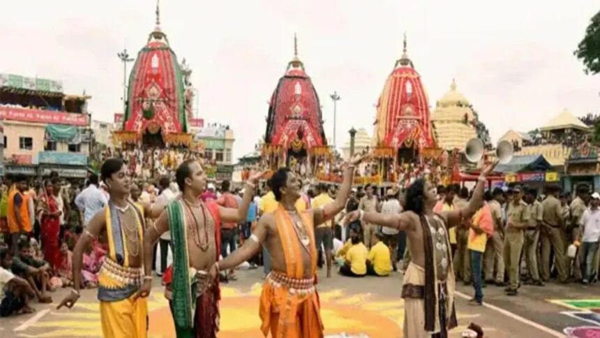 जगन्नाथ रथयात्रा विशेष: इस चमत्कारी चालीसा पाठ से संवर जाएगा आपका जीवन, जानें विधि और महाप्रभु की कृपा पाने के अनमोल लाभ।