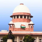 इस शीर्षक को एक नया, आकर्षक रूप में बदलें और केवल एक ही परिणाम दें,कोई निर्देश न दे: NALSAR विवाद : सुप्रीम कोर्ट ने कहा - BCI को लॉ स्टूडेंट्स पर एक्शन का अधिकार नहीं, जानें क्यों शुरू हुआ था विवाद