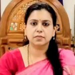 पूर्व IAS दिव्या मित्तल की सियासी एंट्री, राजा भैया संग तस्वीर ने बढ़ाई राजनीतिक हलचल