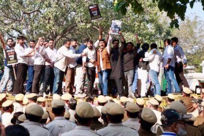 SIR विवाद पर दिल्ली में कांग्रेस का प्रदर्शन, Gyanesh Kumar के इस्तीफे की मांग; ECI ने दिया जवाब