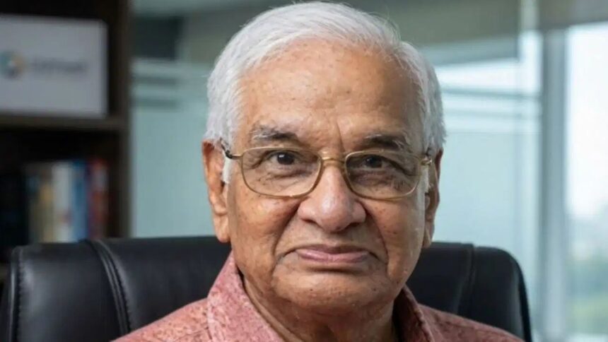 Maharashtra UCC Committee: जस्टिस आरसी चव्हाण ने समिति से दिया इस्तीफा, जनता से राय लेने की प्रक्रिया पर जताई आपत्ति