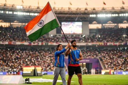 एशियन गेम्स में भारत की शान: मनु भाकर और तेजिंदरपाल सिंह तूर संभालेंगे तिरंगे की कमान!