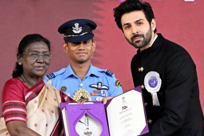 लालबागचा राजा के चरणों में 'चंदू चैंपियन' की बड़ी जीत: कार्तिक आर्यन ने समर्पित किया अपना नेशनल अवॉर्ड।