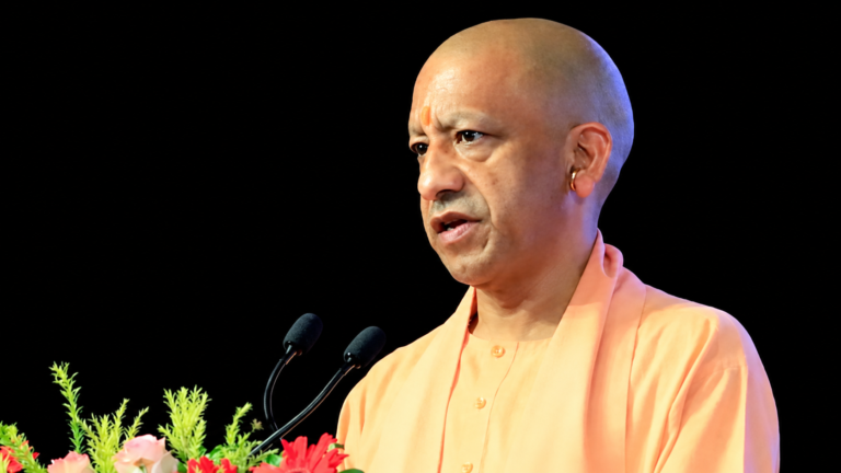 योगी सरकार के प्रयासों से UP में 9 लाख से ज्यादा रूफटॉप सोलर प्लांट, 3,000 MW से अधिक क्षमता जुड़ी