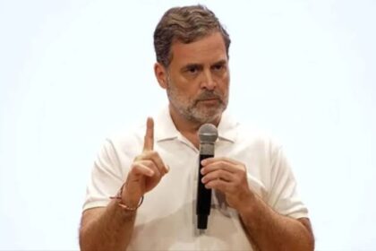 राहुल गांधी के घर INDIA ब्लॉक की टी-पार्टी, CEC ज्ञानेश कुमार के खिलाफ बनेगी आगे की रणनीति?