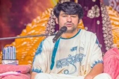 बागेश्वर धाम में श्रद्धालुओं की सुरक्षा को लेकर धीरेंद्र शास्त्री की अपील, माताओं-बहनों से बोले- अकेले न आएं