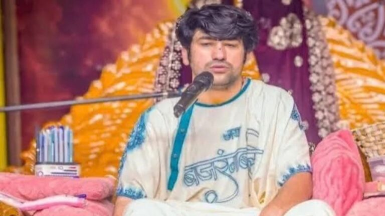 बागेश्वर धाम में श्रद्धालुओं की सुरक्षा को लेकर धीरेंद्र शास्त्री की अपील, माताओं-बहनों से बोले- अकेले न आएं
